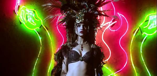  Eiza Gonzalez - Performs exotic dance on stage - (uploaded by celebeclipse.com)